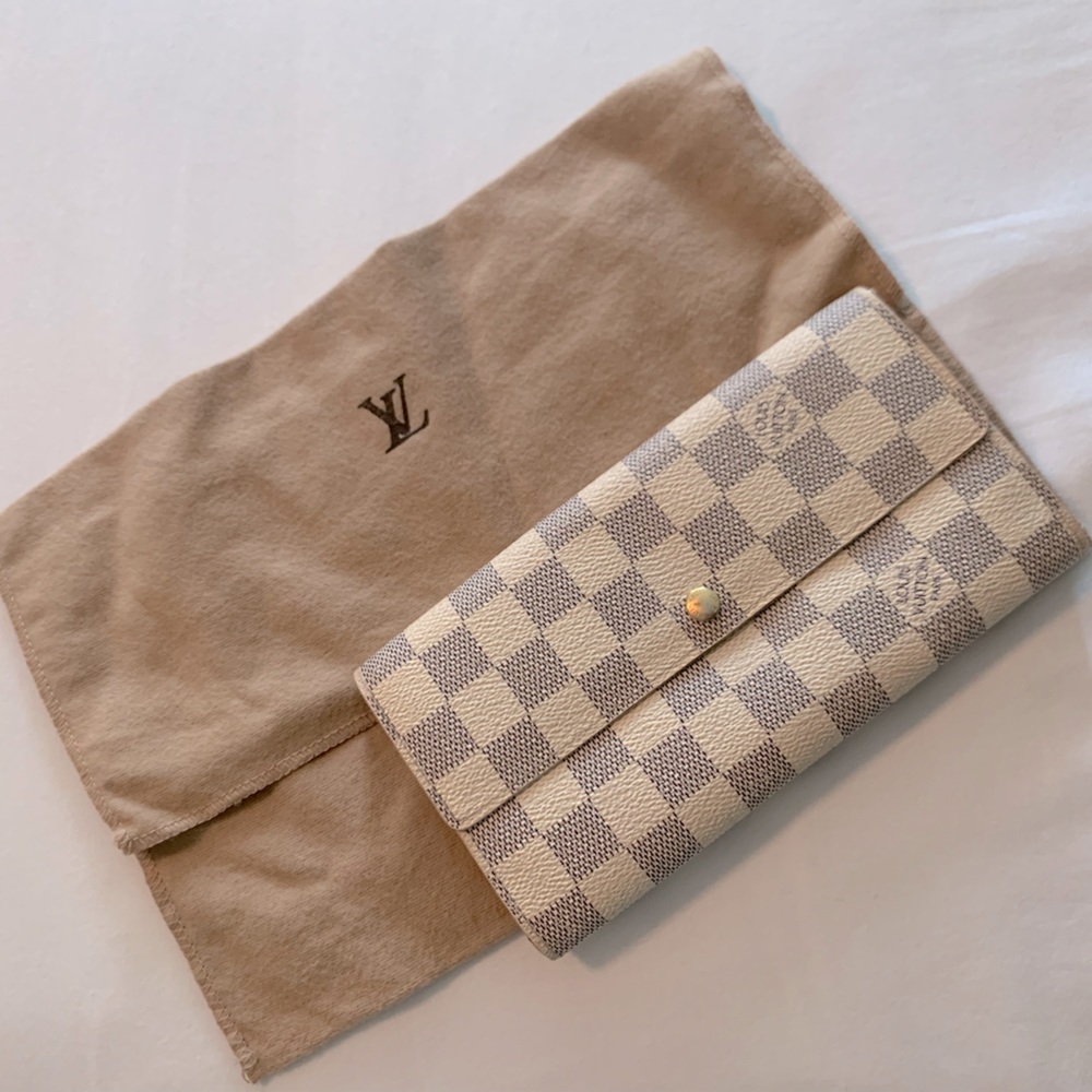 Louis Vuitton - Damien Azur - Sarah Wallet